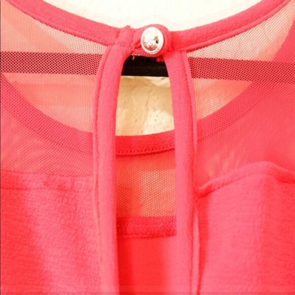 Red cold shoulder jumpsuit with front pockets - Picture 6 of 8